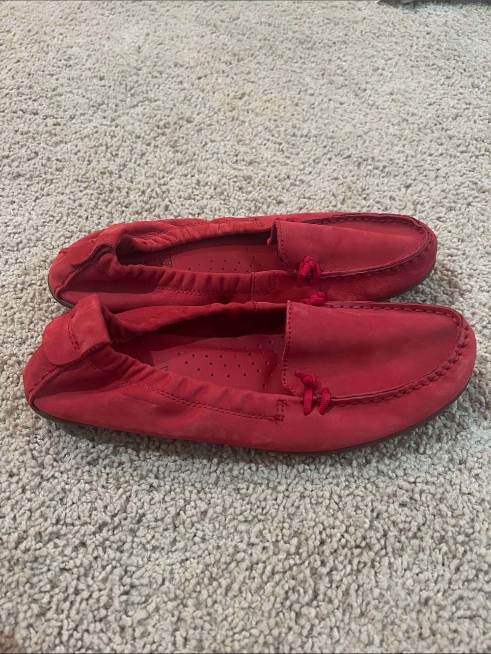 Hush Puppies Red Suede Elastic-Back Driving Loafers HPO Flex